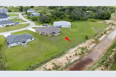 437 Mercedes Ct, Lehigh Acres, FL 33972 - Photo 31