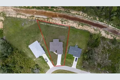 437 Mercedes Ct, Lehigh Acres, FL 33972 - Photo 3