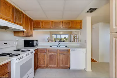 21490 Bay Village Dr #162, Fort Myers Beach, FL 33931 - Photo 7