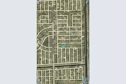 1219 Boxwood St S, Lehigh Acres, FL 33974 - Photo 3