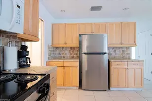 604 SW 20th Terrace, Cape Coral, FL 33991 - Photo 9