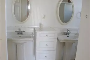 518 Jacaranda Pkwy E, Cape Coral, FL 33909 - Photo 3