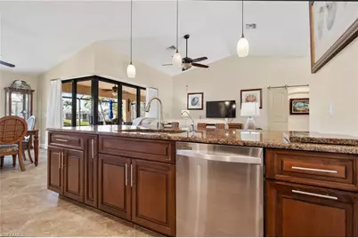 2818 SW 39th St, Cape Coral, FL 33914 - Photo 11