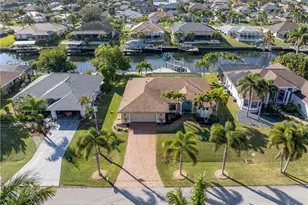 2818 SW 39th St, Cape Coral, FL 33914 - Photo 3