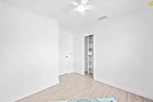906 Capetown Ave, Lehigh Acres, FL 33974 - Photo 13