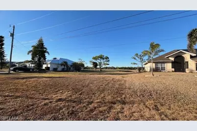 2611 NW 15th St, Cape Coral, FL 33993 - Photo 5