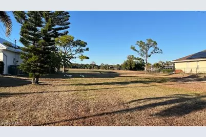 2611 NW 15th St, Cape Coral, FL 33993 - Photo 3