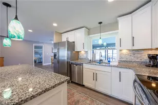 4125 SW 5th Pl, Cape Coral, FL 33914 - Photo 9