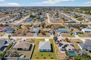 2925 NE 4th Pl, Cape Coral, FL 33909 - Photo 31