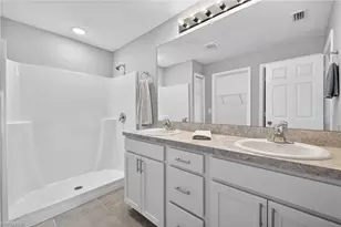 2925 NE 4th Pl, Cape Coral, FL 33909 - Photo 15