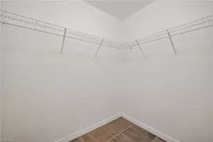 2925 NE 4th Pl, Cape Coral, FL 33909 - Photo 17