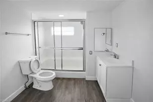 806 Homefolks St, North Fort Myers, FL 33917 - Photo 9