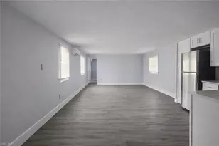 806 Homefolks St, North Fort Myers, FL 33917 - Photo 5