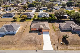 719 Zebu Pl, Fort Myers, FL 33913 - Photo 35