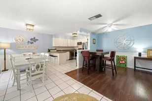 4029 Sandlewood Ln, Fort Myers, FL 33907 - Photo 7