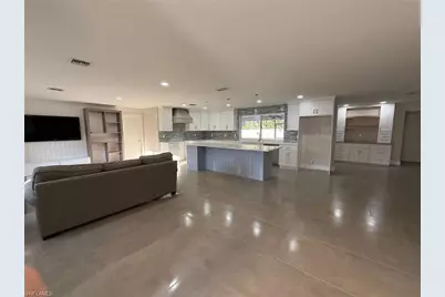 14821 Martin Dr, Fort Myers, FL 33908 - Photo 9