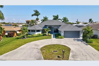 4921 Sorrento Ct, Cape Coral, FL 33904 - Photo 3