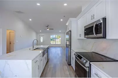 2718 NW 5th St, Cape Coral, FL 33993 - Photo 11