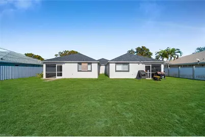 1044 SE 11th St, Cape Coral, FL 33990 - Photo 23