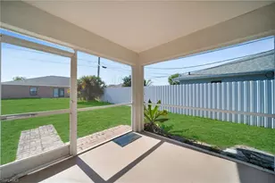 1044 SE 11th St, Cape Coral, FL 33990 - Photo 21