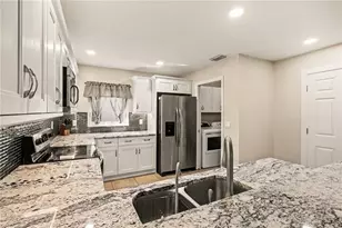 6371 Maytree Cir, Fort Myers, FL 33905 - Photo 5