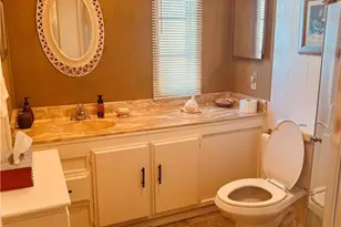 11 Poinsettia Dr, Fort Myers, FL 33905 - Photo 17