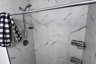 1066 Barnett St E, Lehigh Acres, FL 33974 - Photo 15