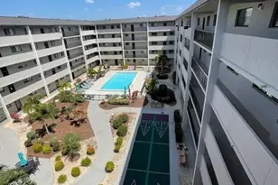 2121 Collier Ave, Fort Myers, FL 33901 - Photo 3