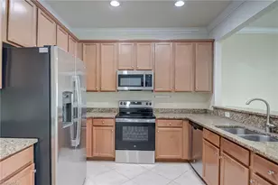 8103 Summerfield St, Fort Myers, FL 33919 - Photo 11