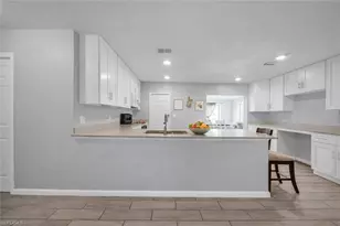 102 Crescent Lake Dr, North Fort Myers, FL 33917 - Photo 11