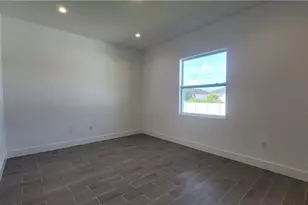 412 SW 28th Ave, Cape Coral, FL 33991 - Photo 13