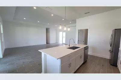 412 SW 28th Ave, Cape Coral, FL 33991 - Photo 5