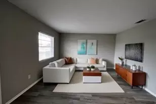 1248 SE 7th St, Cape Coral, FL 33990 - Photo 3