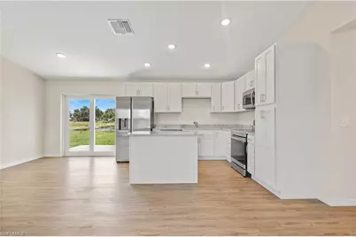 4524 Springview Cir, Labelle, FL 33935 - Photo 7