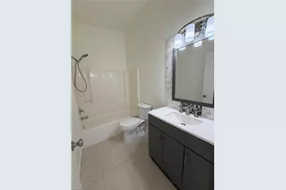 1905 NE 6th St, Cape Coral, FL 33909 - Photo 17