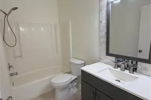 1905 NE 6th St, Cape Coral, FL 33909 - Photo 17