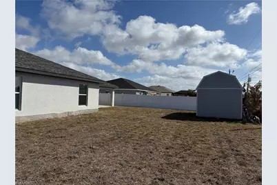 910 NW 8th Ter, Cape Coral, FL 33993 - Photo 23