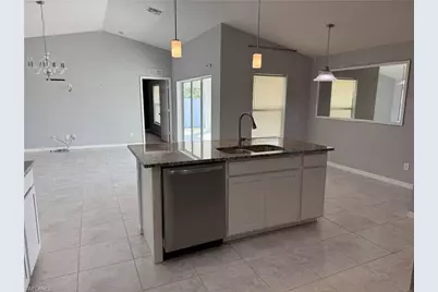 910 NW 8th Ter, Cape Coral, FL 33993 - Photo 11