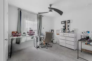 828 Youngreen Dr, Fort Myers, FL 33913 - Photo 15