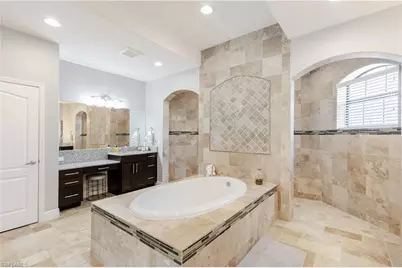 2003 NE 10th Pl, Cape Coral, FL 33909 - Photo 33