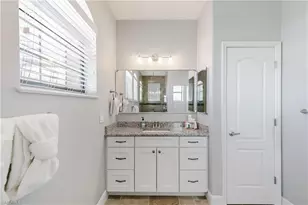 2003 NE 10th Pl, Cape Coral, FL 33909 - Photo 27