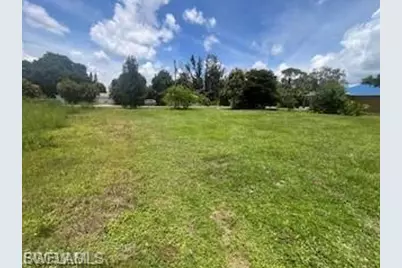 435 Monterey St, North Fort Myers, FL 33903 - Photo 5