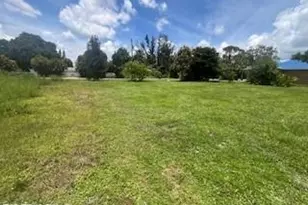 435 Monterey St, North Fort Myers, FL 33903 - Photo 5