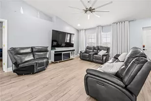 1203 NW 4th St, Cape Coral, FL 33993 - Photo 5