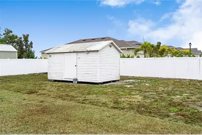 1203 NW 4th St, Cape Coral, FL 33993 - Photo 31