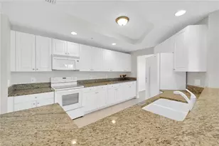 2745 1st St, Fort Myers, FL 33916 - Photo 5