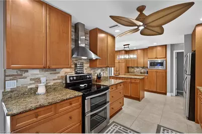 1476 Argyle Dr, Fort Myers, FL 33919 - Photo 3