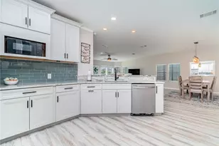 17561 Canal Cove Ct, Fort Myers Beach, FL 33931 - Photo 7