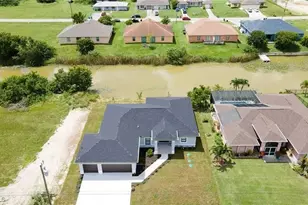 1306 NE 9th Ave, Cape Coral, FL 33909 - Photo 7