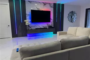 1306 NE 9th Ave, Cape Coral, FL 33909 - Photo 17